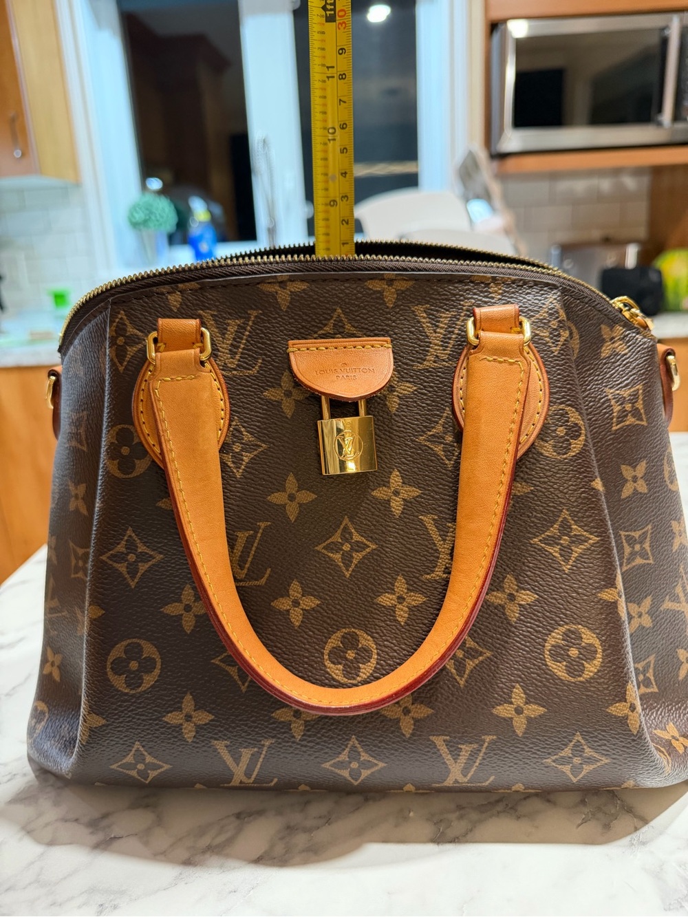 Louis Vuitton Rivoli PM - Picture 6 of 7